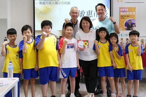 黃敏惠市長肯定嘉市學子汪佑叡榮獲2025總統教育獎
