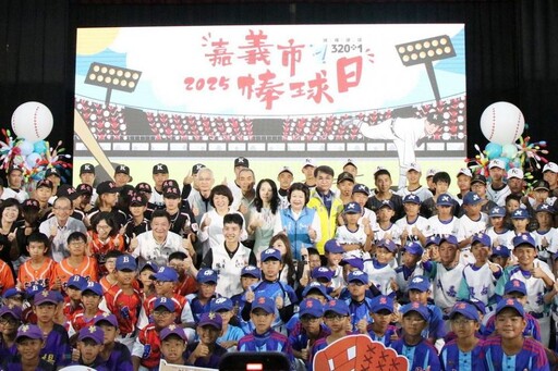 傳承KANO精神 黃敏惠以「苦練決勝負、人品定優劣」勉勵球員