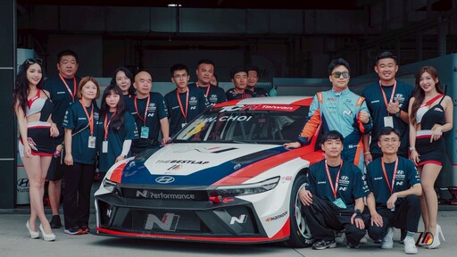 Hyundai & KMSA N崔會長以Avante N在TCR麗寶賽道創下1分46秒單圈紀錄