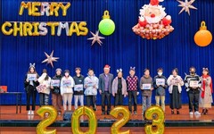 2023聖誕驚喜派對音樂會 透過天籟美音及英語互動譜寫出中國科大最溫馨新年祝福