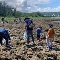 屏東海生館親子淨灘揮汗闖關 世界海洋日認識寶貴海洋教育