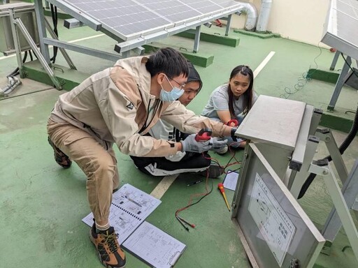 崑大電機系培訓學生考取太陽光電設置乙級證照 百分百通過率