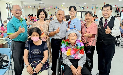 佛教善緣慈善會關懷臺南榮家百齡人瑞暨逾90歲耈老