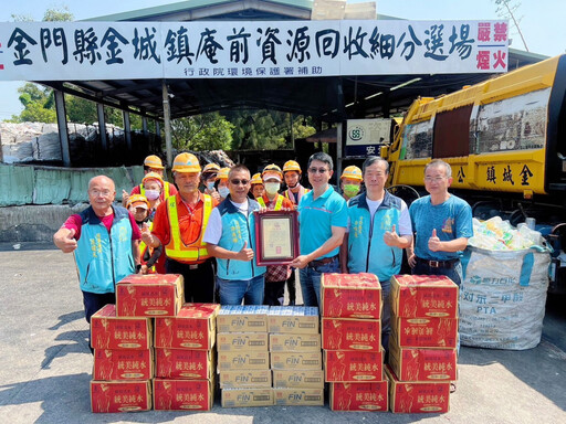 南門天后宮贈飲料感謝各界協助媽祖祈福遶境圓滿