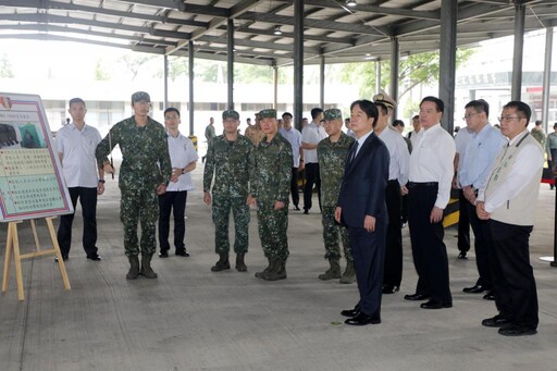 總統臺南慰勉凱米颱救災國軍部隊