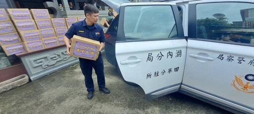 阿蓮區呂山普世廟中元普渡關懷眾生 湖內警代送平安物資關懷弱勢