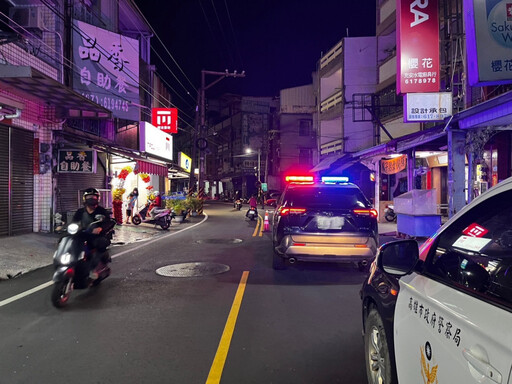 婦人騎乘機車因迴轉致車禍幸無大礙 岡山彌陀所獲報速前往處置