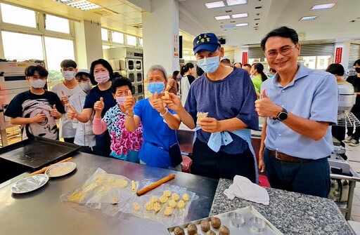 嘉藥致力世代與臺越文化交流 手作椒麻酥餅芝麻香傳秋情