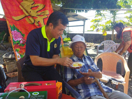 臺東榮服處賀百歲榮民紀壽 歡喜慶生獻溫馨