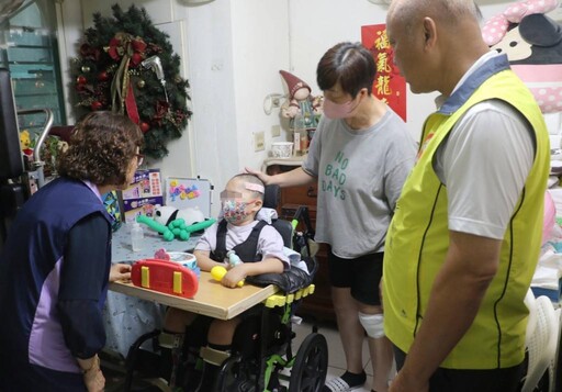 母子車禍受重創 阿嬤顧孫生活陷困 板橋第二社福中心媒合圓融行善團救援