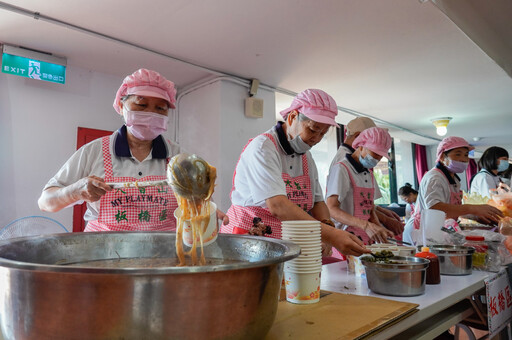 一年一度新北市仁愛之家愛心園遊會熱鬧登場