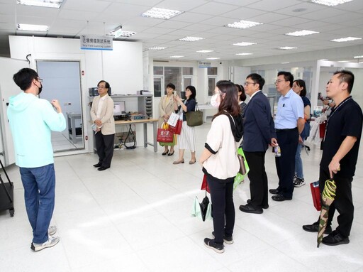 經濟部產業園區管理局攜手龍華科大 協助廠商轉型升級