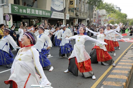 臺南400 囍事滿載！林百貨府城摩登大遊行盛況空前