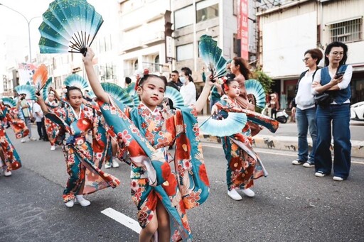 臺南400 囍事滿載！林百貨府城摩登大遊行盛況空前