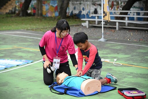 大小學生齊學自救！嘉藥推廣水域及用藥安全教育