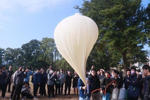 成大太空系統工研所跨學科合作 探空氣球任務啟航新標竿