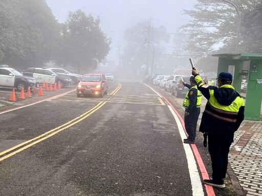 梅嶺早梅綻放 南警加強交通疏導管制