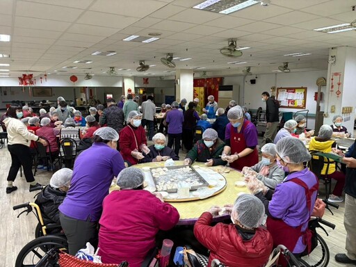 白河榮家辦包水餃活動 住民長輩歡喜迎小龍年