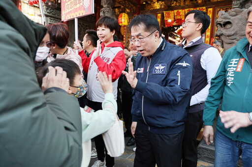 臺南市長黃偉哲陪同賴清德總統前往廟宇參拜祈福 祈求臺灣國泰民安