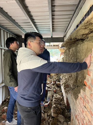 東山清運預算告馨，臺南市議員李宗翰警示地震後續還有百戶屋損及千口龍眼窯損壞。