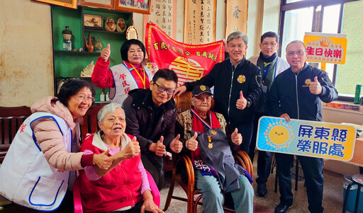 103歲秦桂英爺爺紀壽 屏東榮服處歡欣祝賀