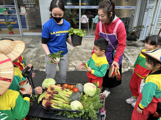 育仁幼園響應北台南家扶無窮世代義賣 齊助弱勢學童