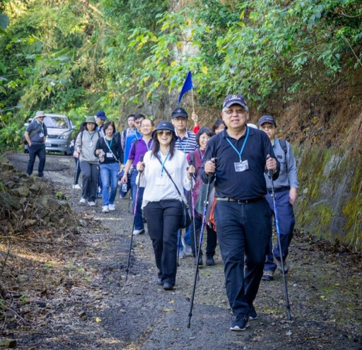 新樓醫創院160週年舉辦馬雅各古道健行之旅溫馨感性