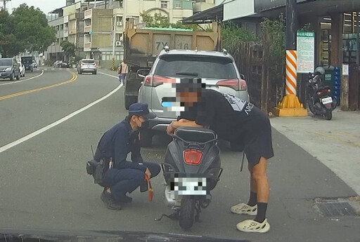 騎車「刁車」變牽車 中興暖警成功解圍