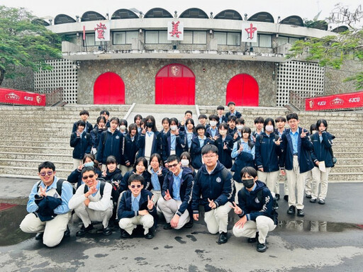 華中攜手輔大醫學院 一日醫生初體驗