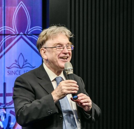 深耕台灣善良文化!忠信學校《與大師有約》系列講座 忠信愛樂交響樂團指揮馬克．葛瑞森分享音樂人生