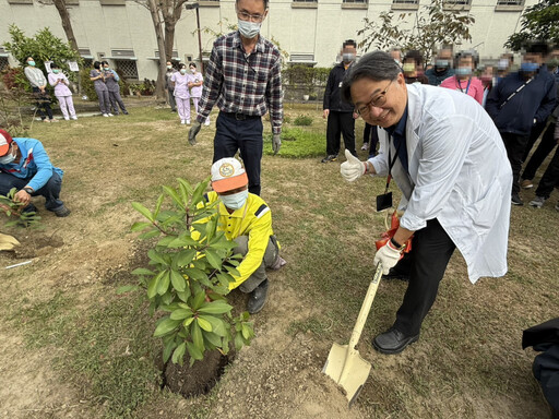 綠樹成蔭、花團錦簇，嘉南療養院院區環境優美兼具多功效益