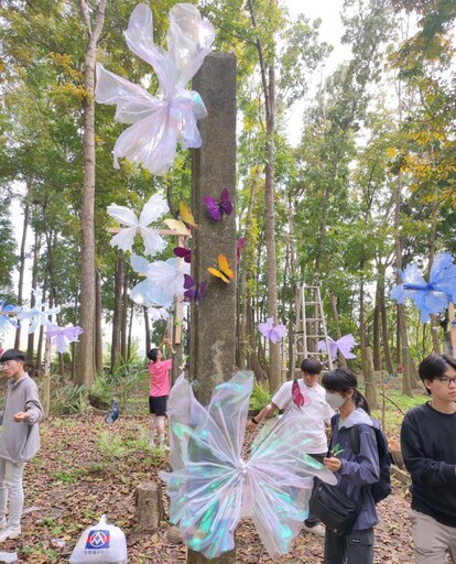 崑山科大7作品-灰熊綠展集亮相 融合環保媒材藝術造景