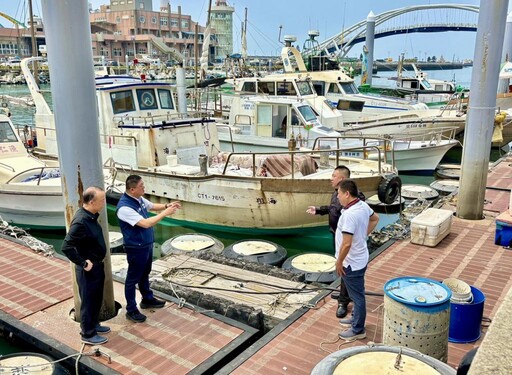 2.2億挹注永安漁港北岸疏濬 桃市農業局偕中壢區漁會新任三巨頭視察