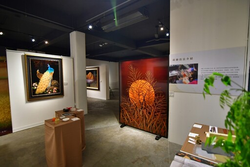 富興工廠展出《時光之漆．技藝之心》漆畫展
