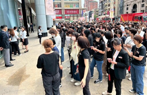 模擬百貨美食街火警逾千人疏散 竹市消防局消防搶救演練強化防災力