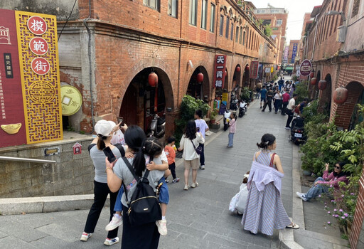 大陸51長假來金旅遊 金門縣府:小三通人次續創新高