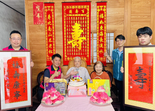 苗栗榮服處聯袂社團溫馨祝壽 百歲榮民李爺爺紀壽