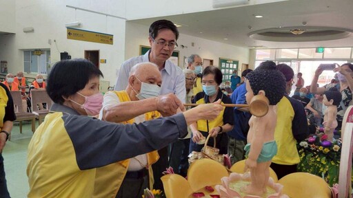 屏東榮家浴佛感恩祈福法會 法喜自在