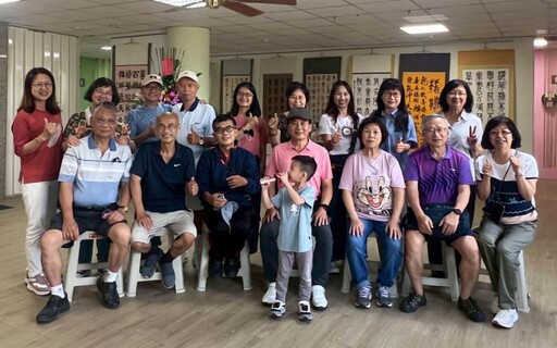筆墨春暉-吳福山書法展屏東老人文康中心登場 感恩母愛