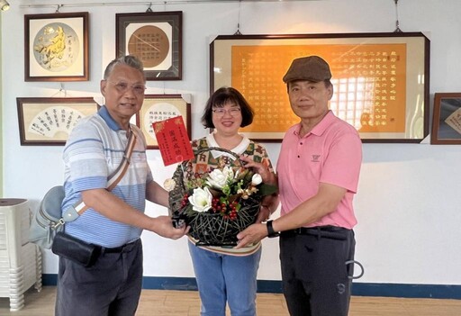 筆墨春暉-吳福山書法展屏東老人文康中心登場 感恩母愛