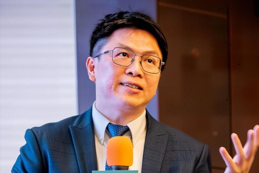 成大洪崇展、吳意珣2特聘教授榮獲中國工程師學會傑出工程教授獎