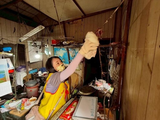 臺南榮服處榮欣志工替代役弟兄 助榮民爺爺清淨家園顧厝邊