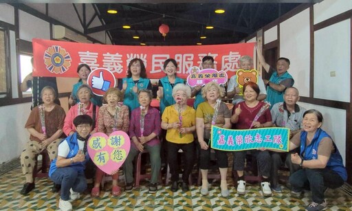 嘉義榮服處辦母親節活動 與榮民眷屬歡慶溫馨時刻