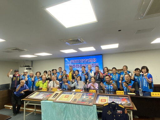 空航技校友總會勳獎章交流韓國瑜賀勝利傳承續展光輝