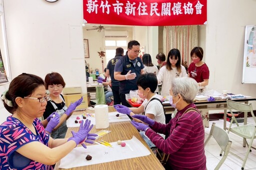 和菓子暖心祝福獻給媽媽 移民署竹市站美食手作月宣導異國多元文化