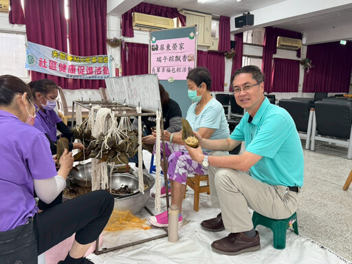 屏東榮家端午粽飄香 住民長輩幸福包粽樂