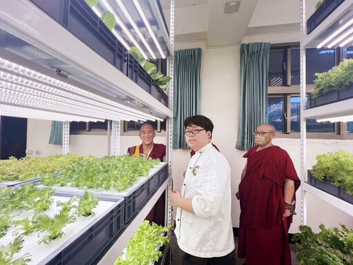 了中長老紀念園區盛大啟用 玄大浴佛盛典結合人文與科技展演跨域文化
