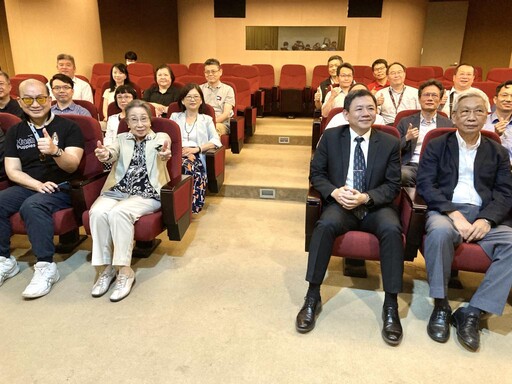 智慧醫健產業強強聯手啟新頁 元培攜手清大教授推AI系統導入產業並培養人才