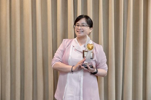 成大醫護理團隊展現專業與溫柔 連年獲南丁格爾獎