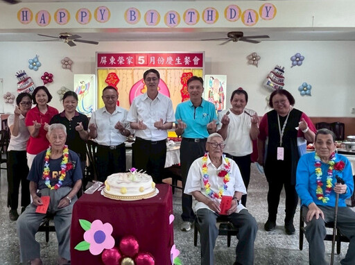 屏東榮家5月份慶生會 歡欣102歲榮民紀壽呷百二